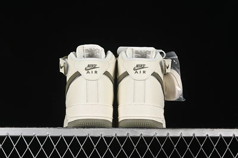 All categories Nk Air Force 1 Air Force series Nk Air Force 1 Mid Air Force mid-top Nk Air Force 1'07 Mid rice army green two-color bottom Starry Air Force One mid-top casual sneakers XL0236-231